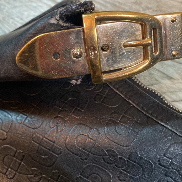 Gucci medium-sized hobo bag 	W16.5 x H11.8 x D0.8inch Handle Height：9.1 902 - Picture 2 of 16